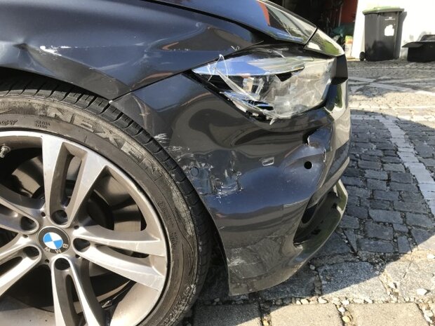 BMW Seitenkontakt, Dokumentation Rad und Fahrwerksbereich